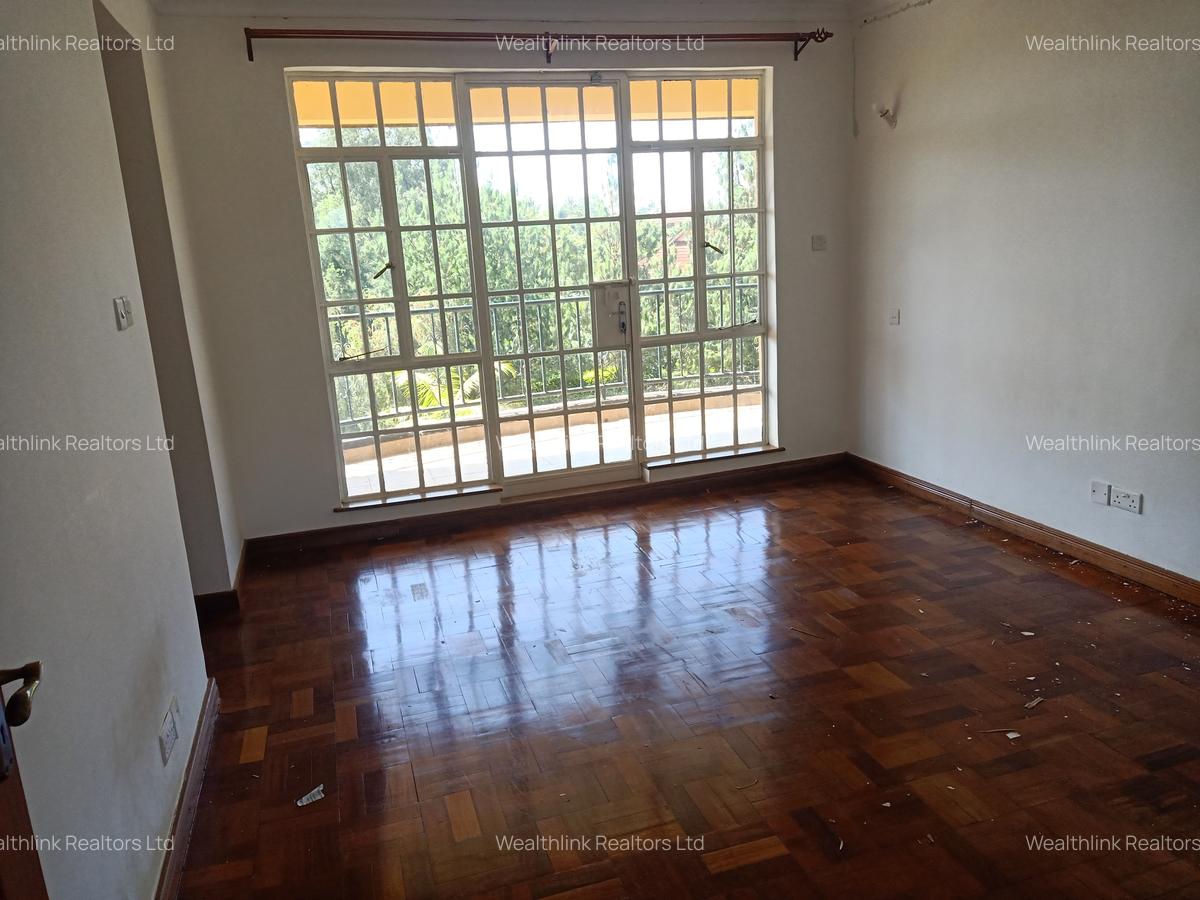 4 Bed Townhouse with En Suite at Runda - 5