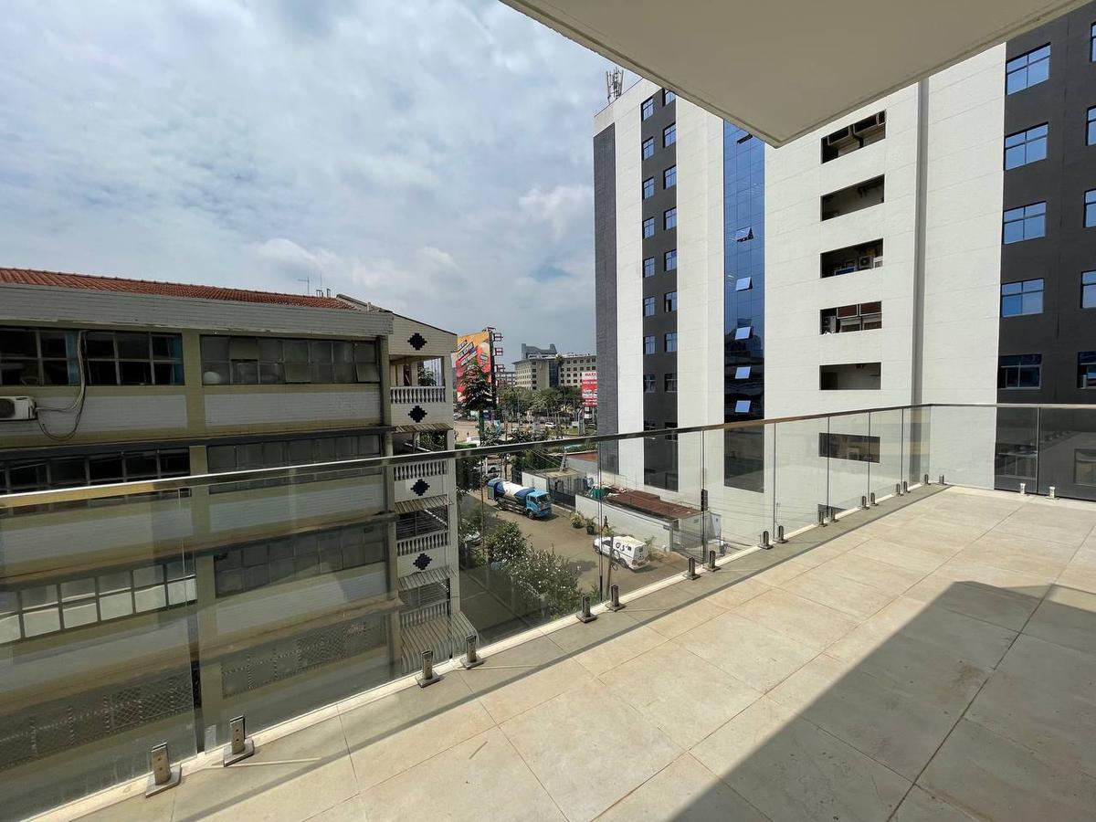 2 Bed Apartment with En Suite in Westlands Area - 2