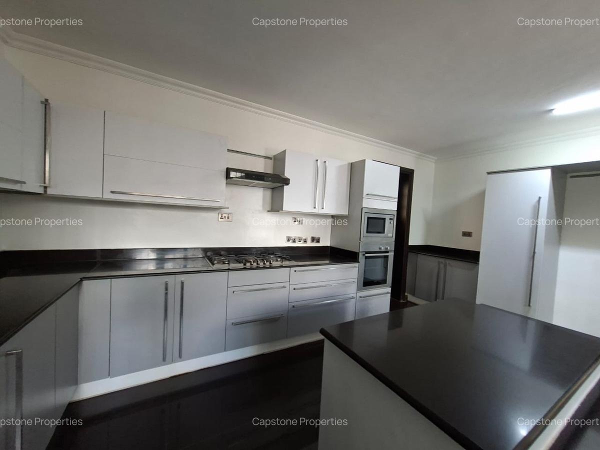 6 Bed House with En Suite in Runda - 13