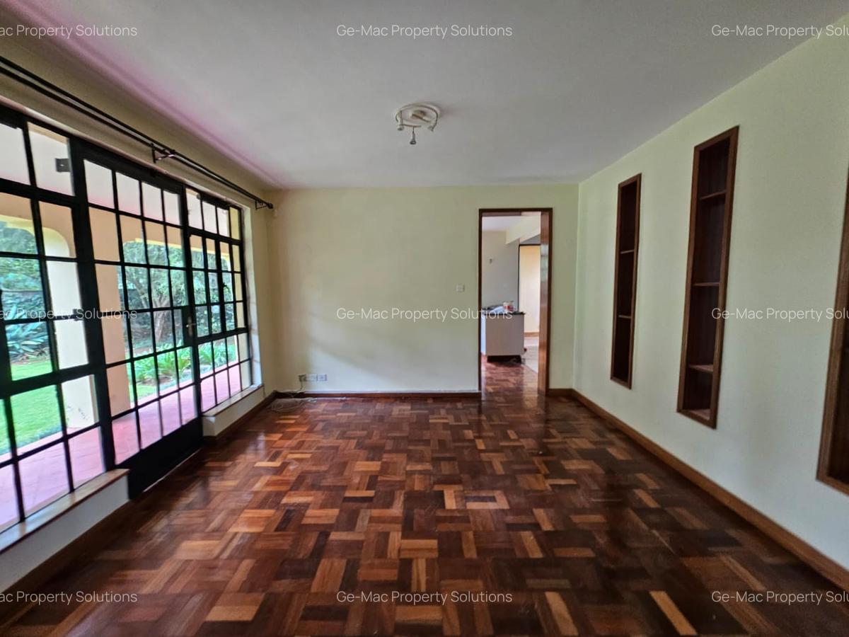 4 Bed House with En Suite in Runda - 14