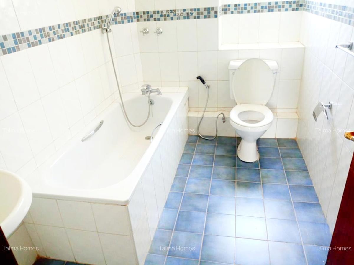 5 Bed Townhouse with En Suite at James Gichuru Road - 16