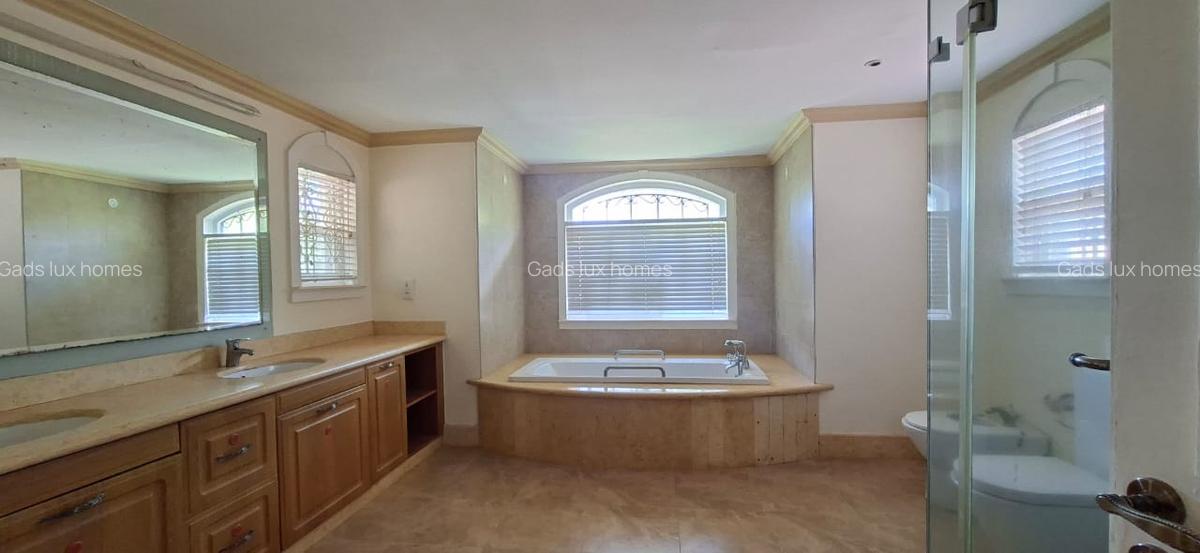 4 Bed Villa with En Suite at Kitisuru - 11