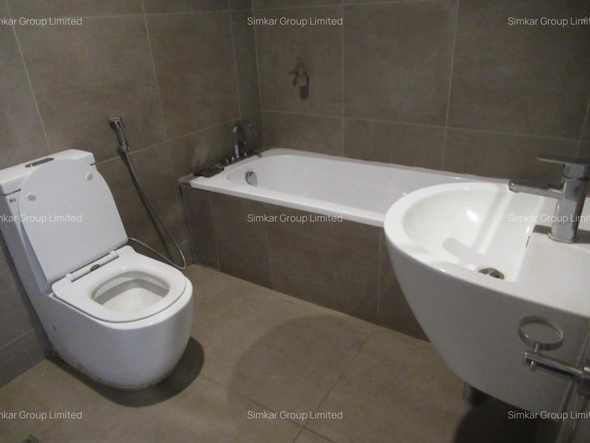 2 Bed Apartment with En Suite at Riverside Drive - 11