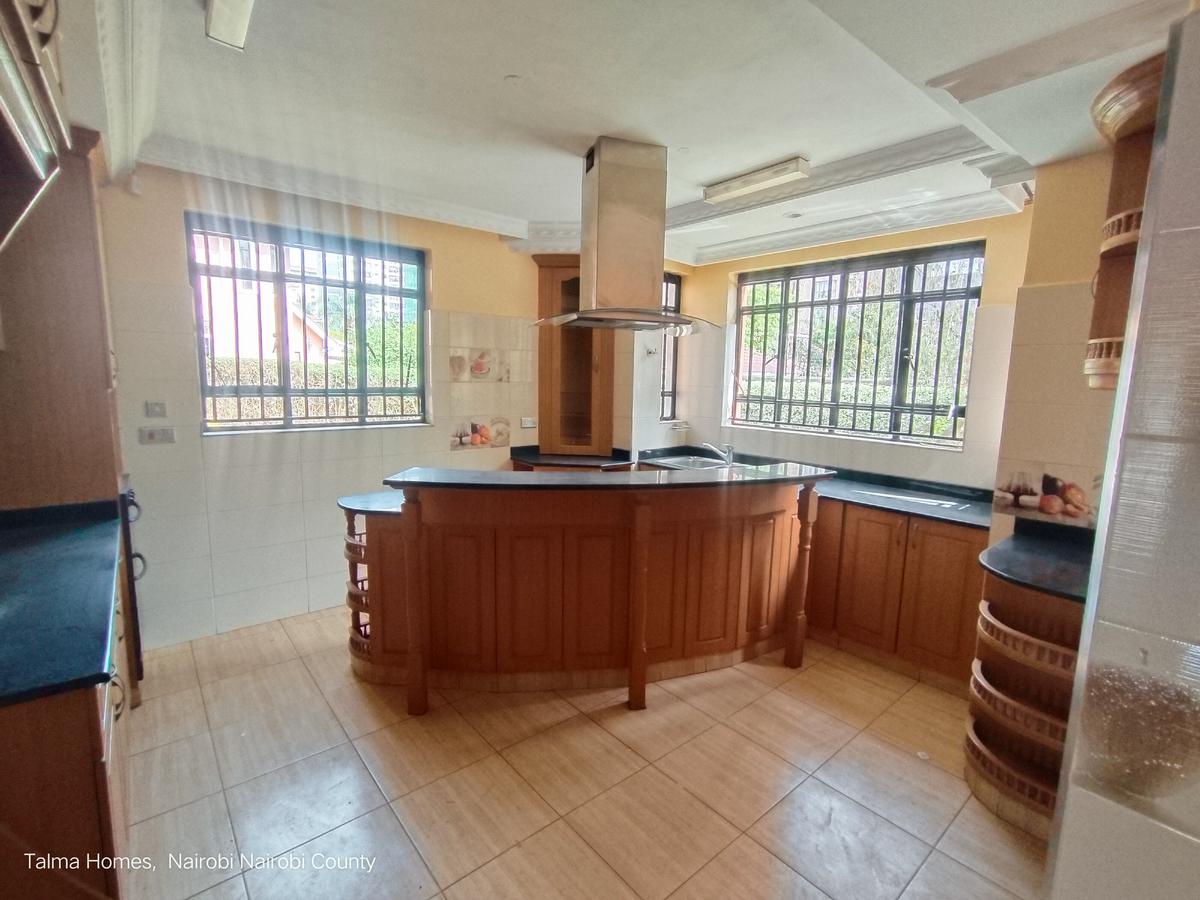 4 Bed Townhouse with En Suite at Muthangari Road - 20