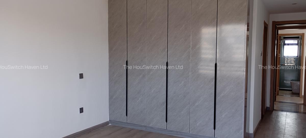 3 Bed Apartment with En Suite at Off Riverside Drive - 13