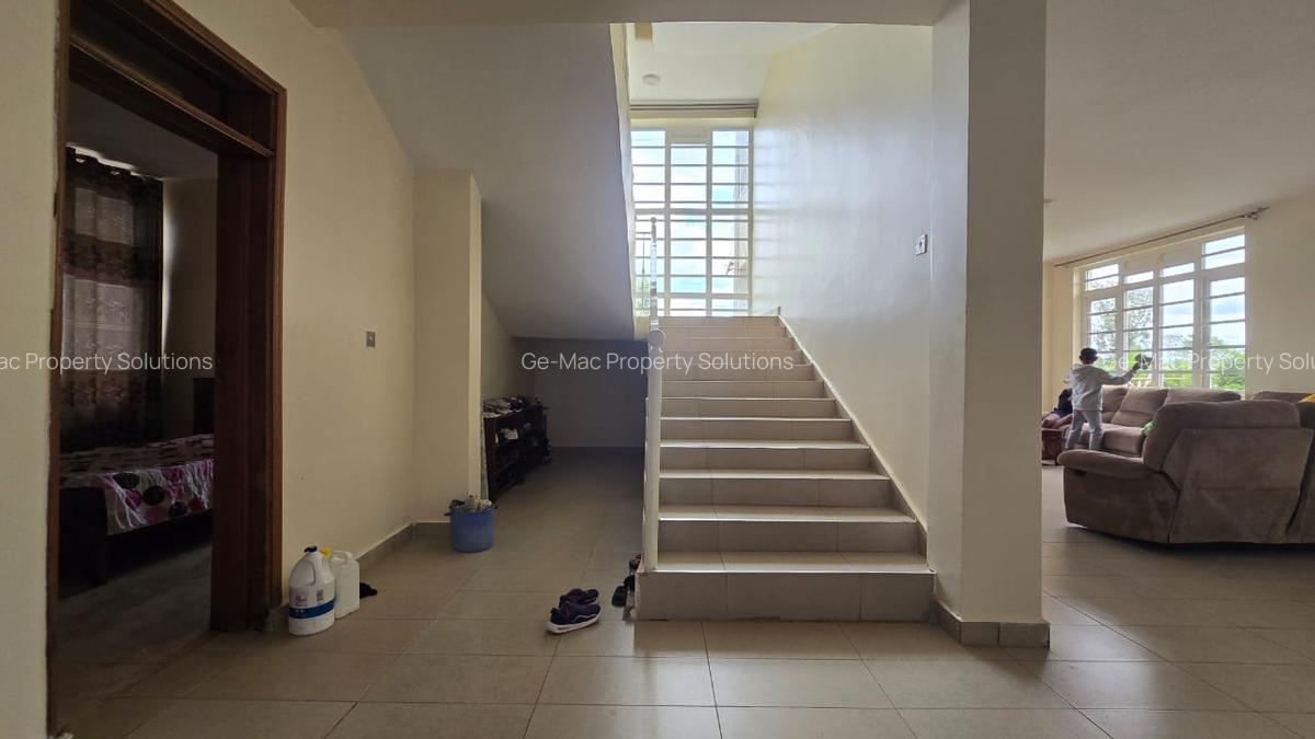 5 Bed House with En Suite in Runda - 7