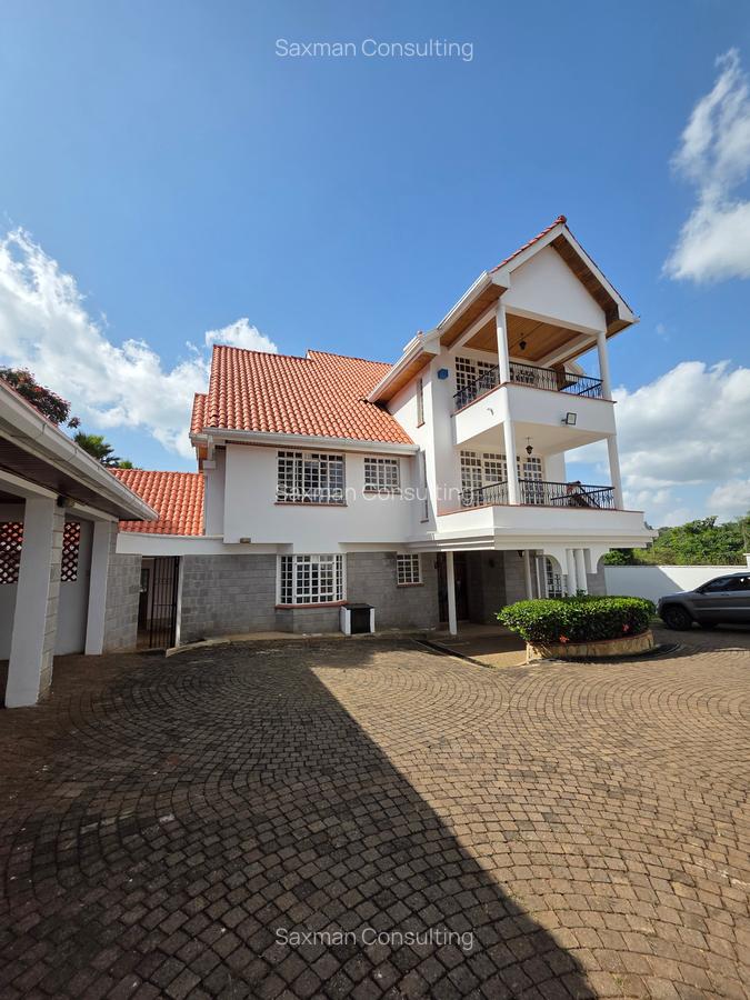 5 Bed Villa with En Suite in Runda - 20