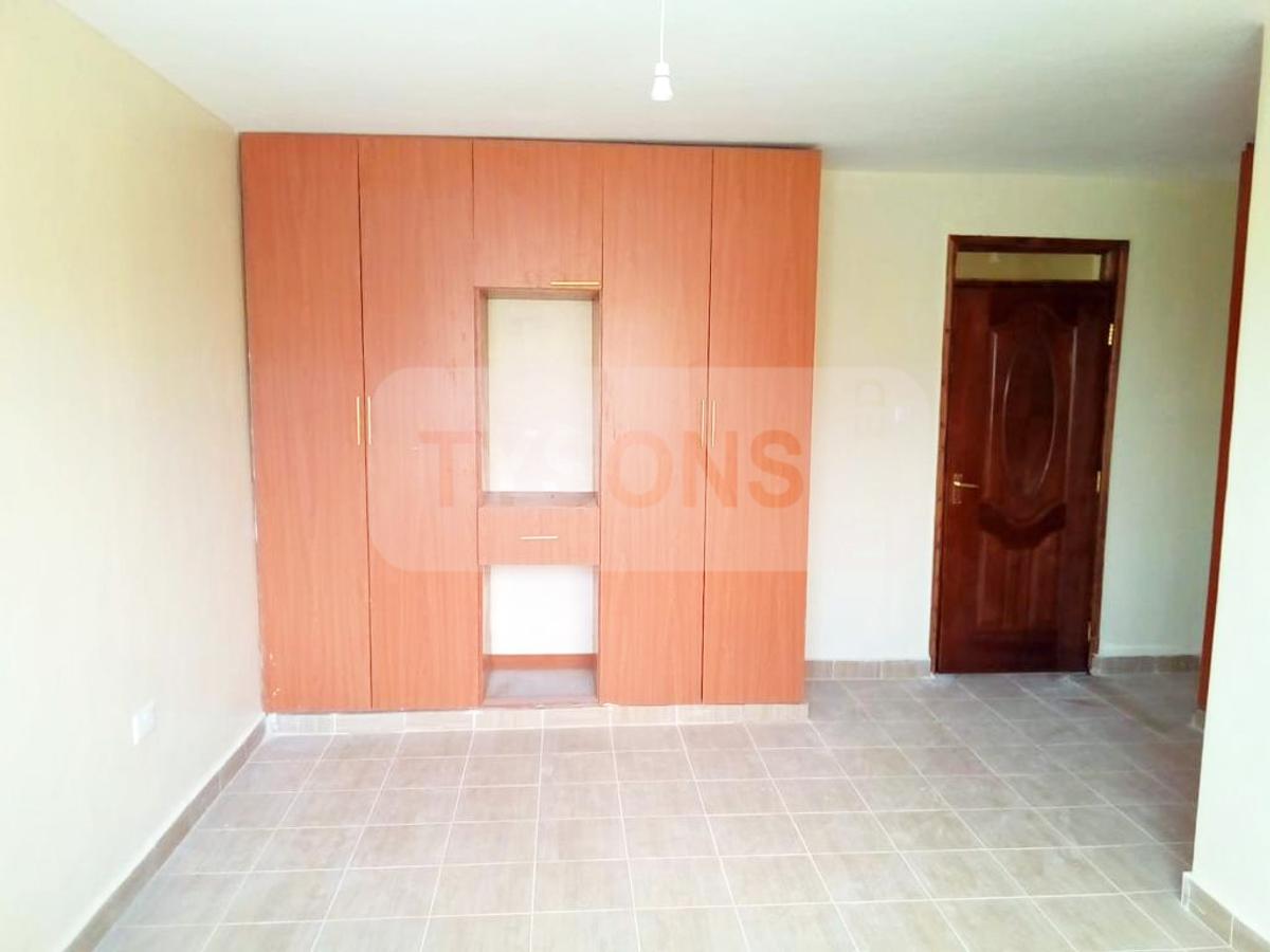 2 Bed Apartment with En Suite in Syokimau - 6