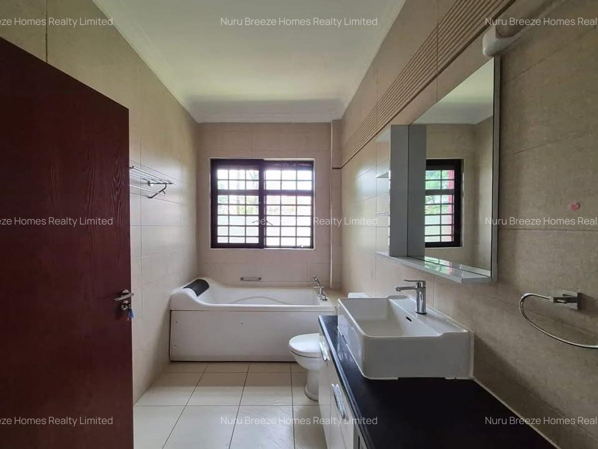 5 Bed Townhouse with En Suite in Kiambu Road - 12