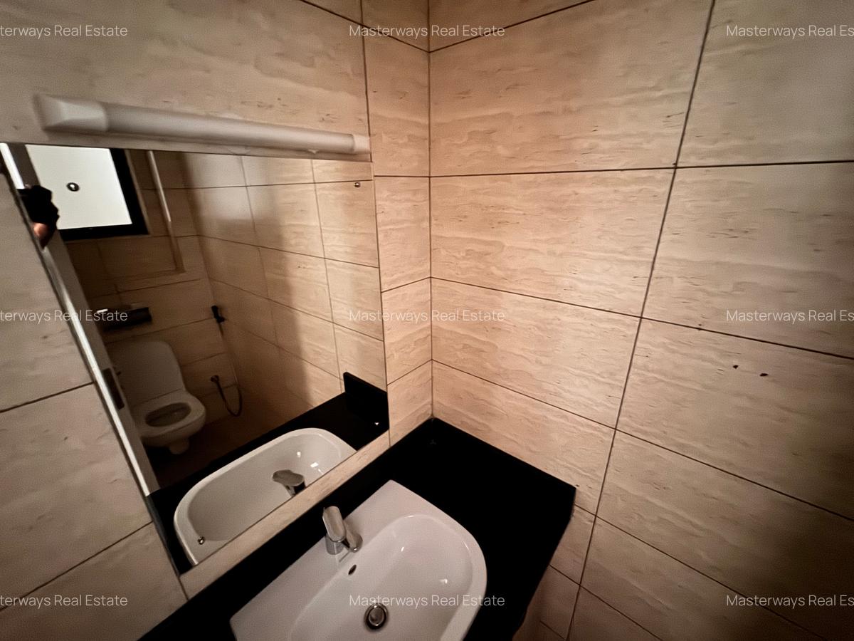 Serviced 1 Bed Apartment with En Suite in Lavington - 4