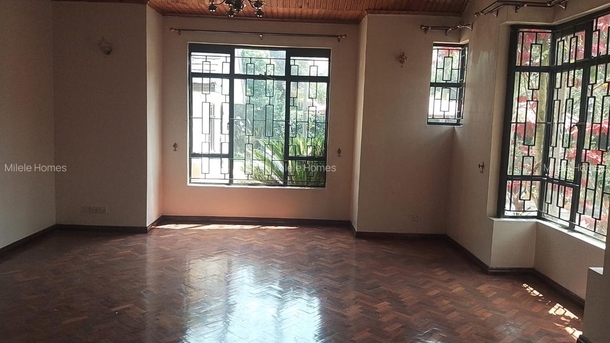 5 Bed Villa with En Suite at Mimmosa - 6