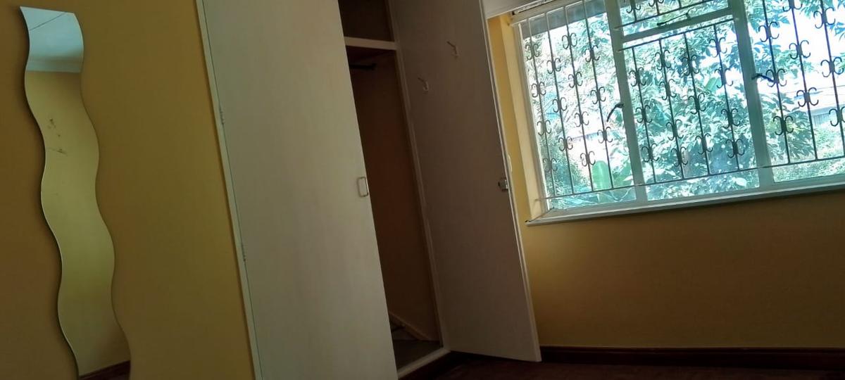 2 Bed Townhouse with En Suite in Lavington - 6
