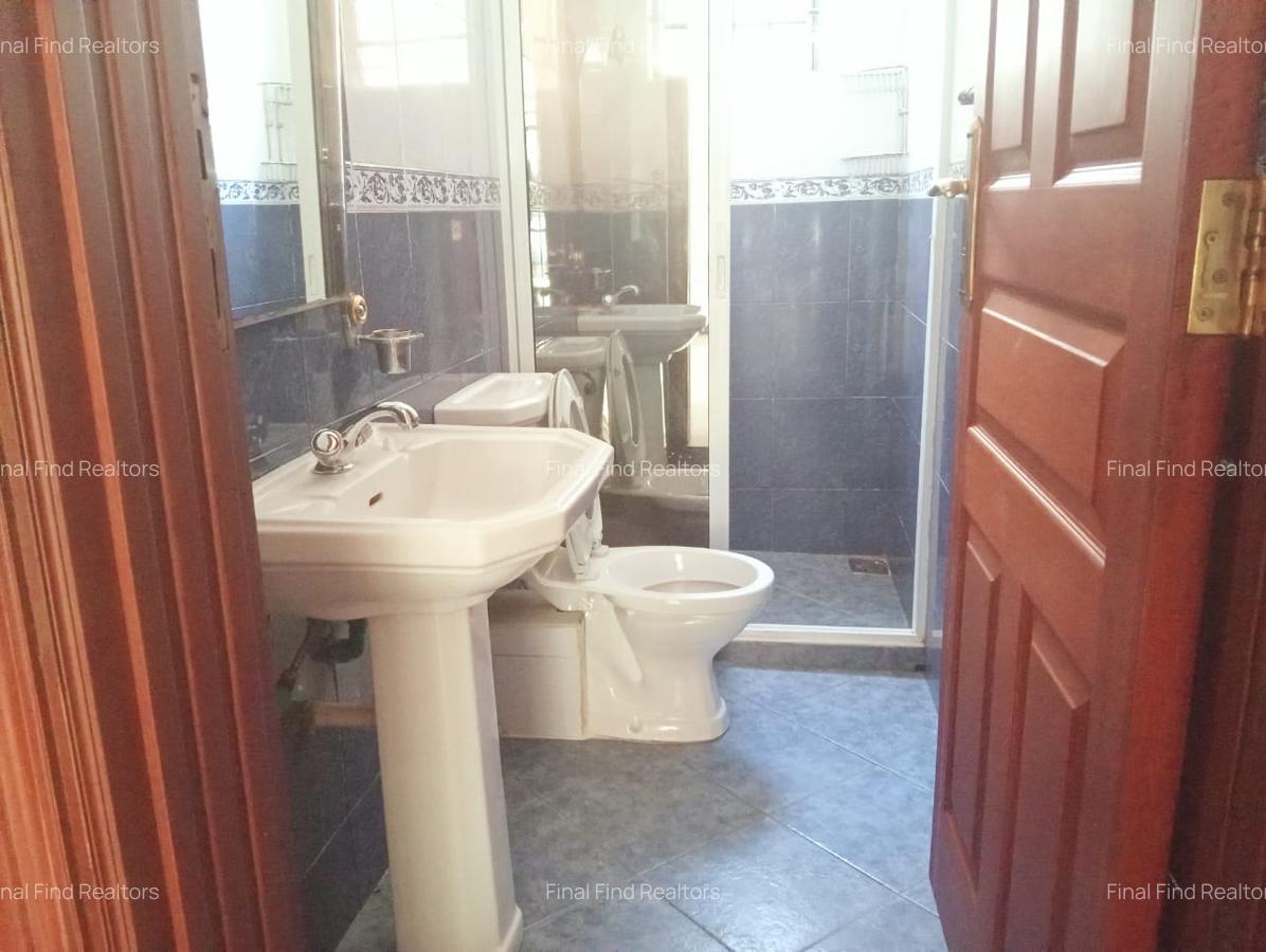 4 Bed Townhouse with En Suite in Westlands Area - 12