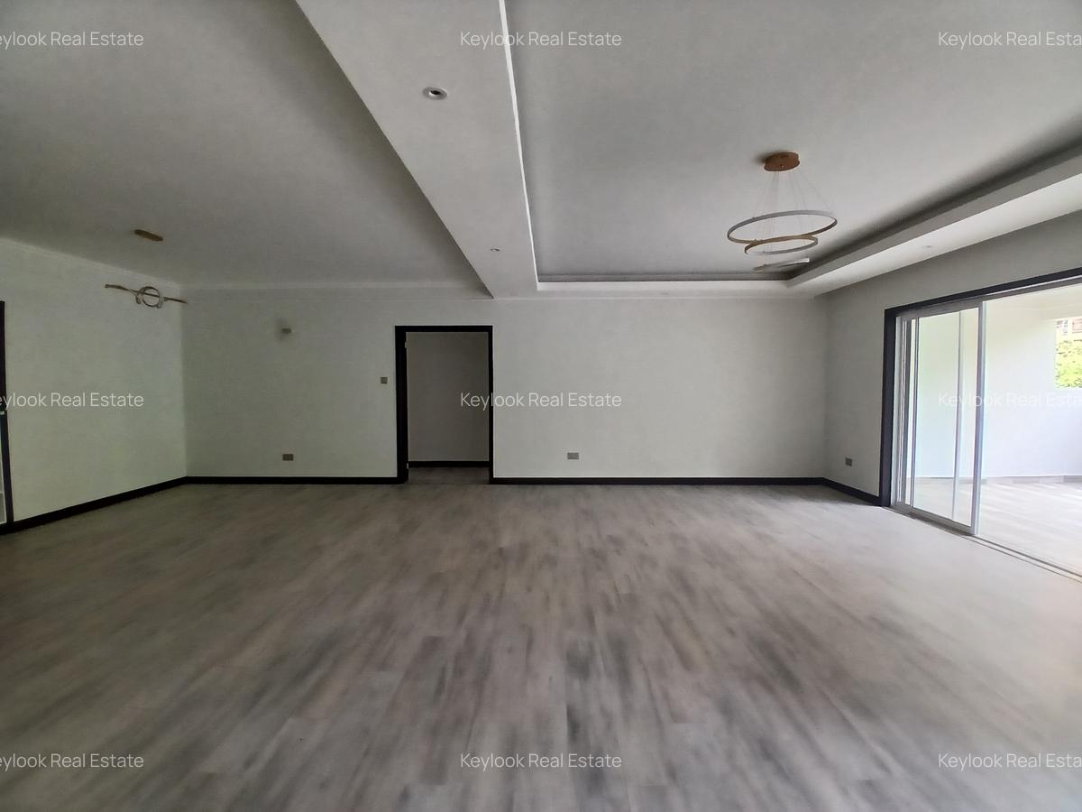 3 Bed Apartment with En Suite at Riverside Drive - 1