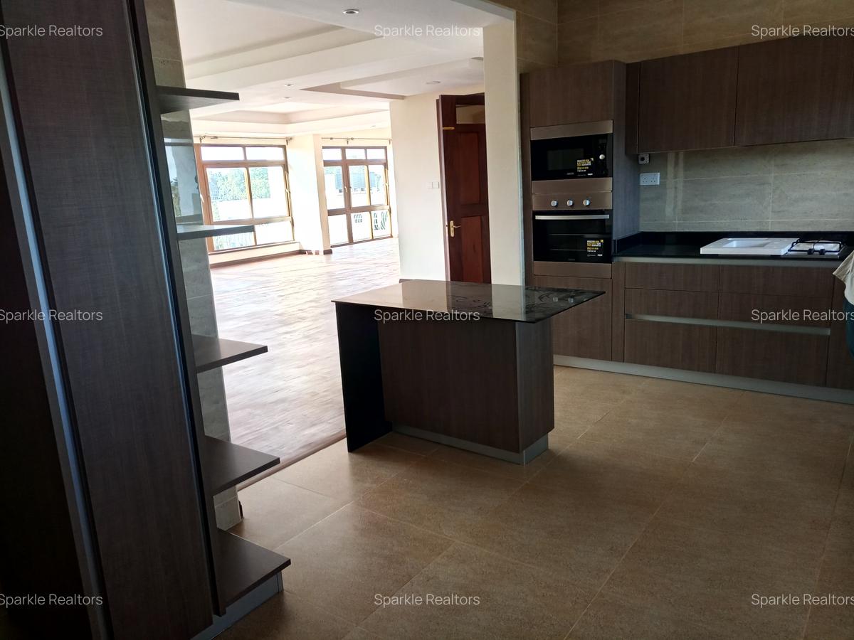 3 Bed Apartment with En Suite at General Mathenge - 14