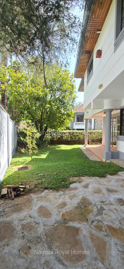 4 Bed Townhouse with En Suite at Lavington Green - 6