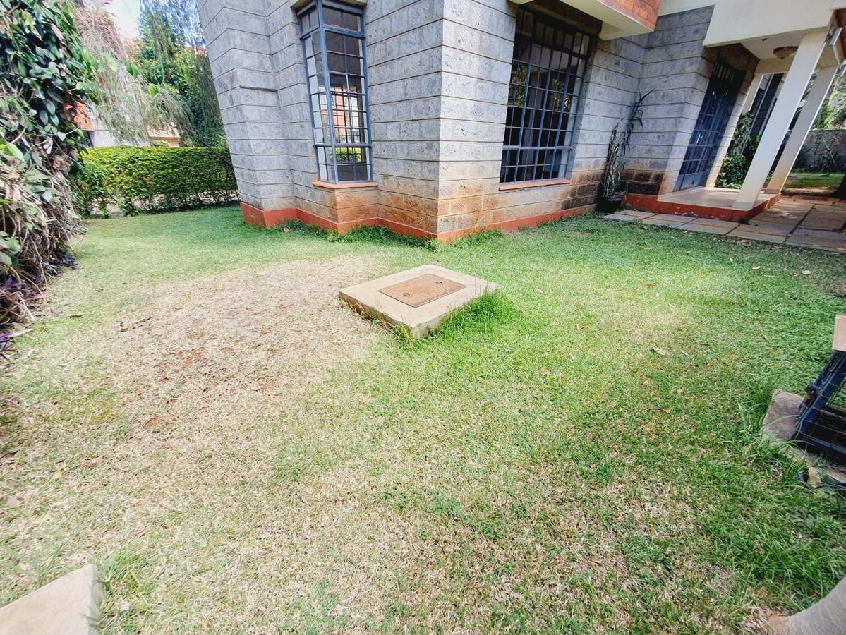 4 Bed Townhouse with En Suite at Lavington - 3
