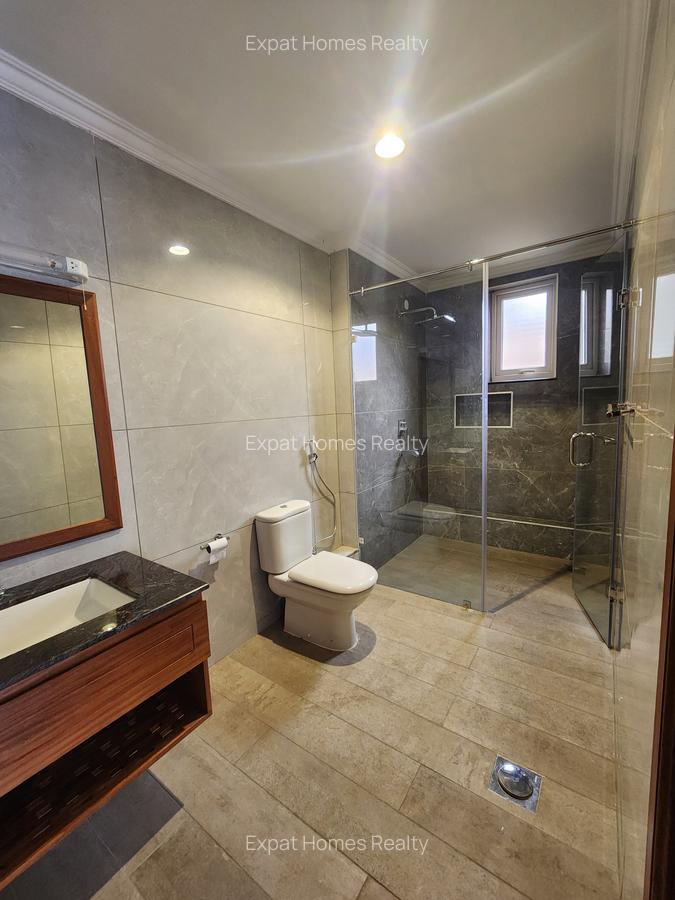 6 Bed Villa with Staff Quarters in Lavington - 9