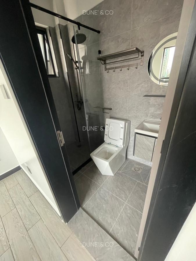 2 Bed Apartment with En Suite in Lavington - 11