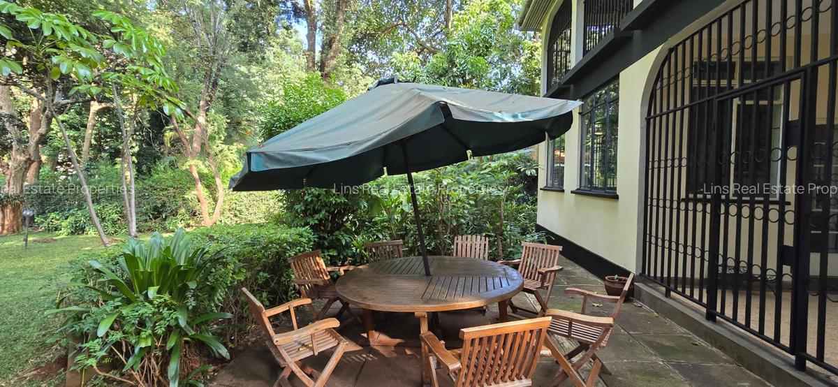 4 Bed House with En Suite in Nyari - 11