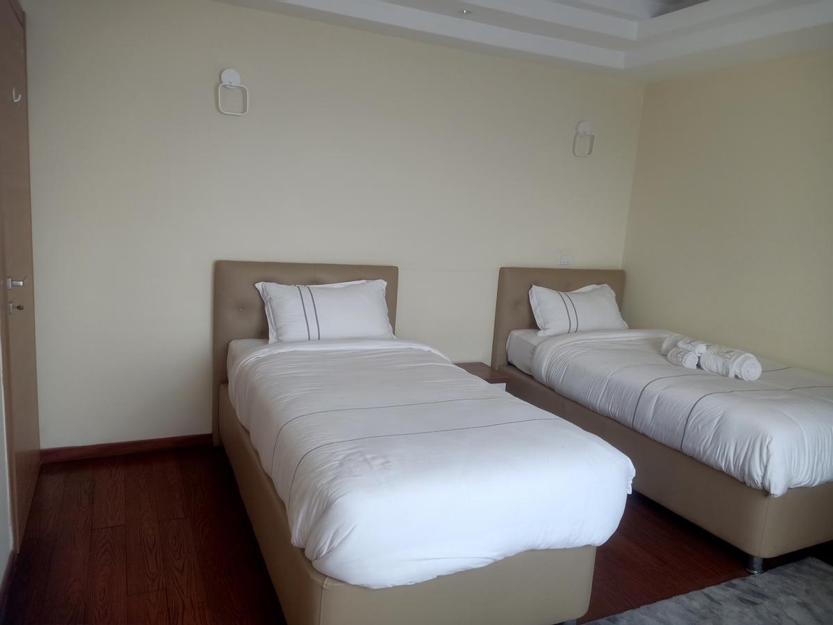 Serviced 2 Bed Apartment with En Suite at Chaka Rd - 12