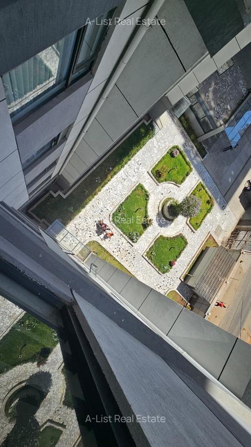 1 Bed Apartment with En Suite at Valley Arcade - 1