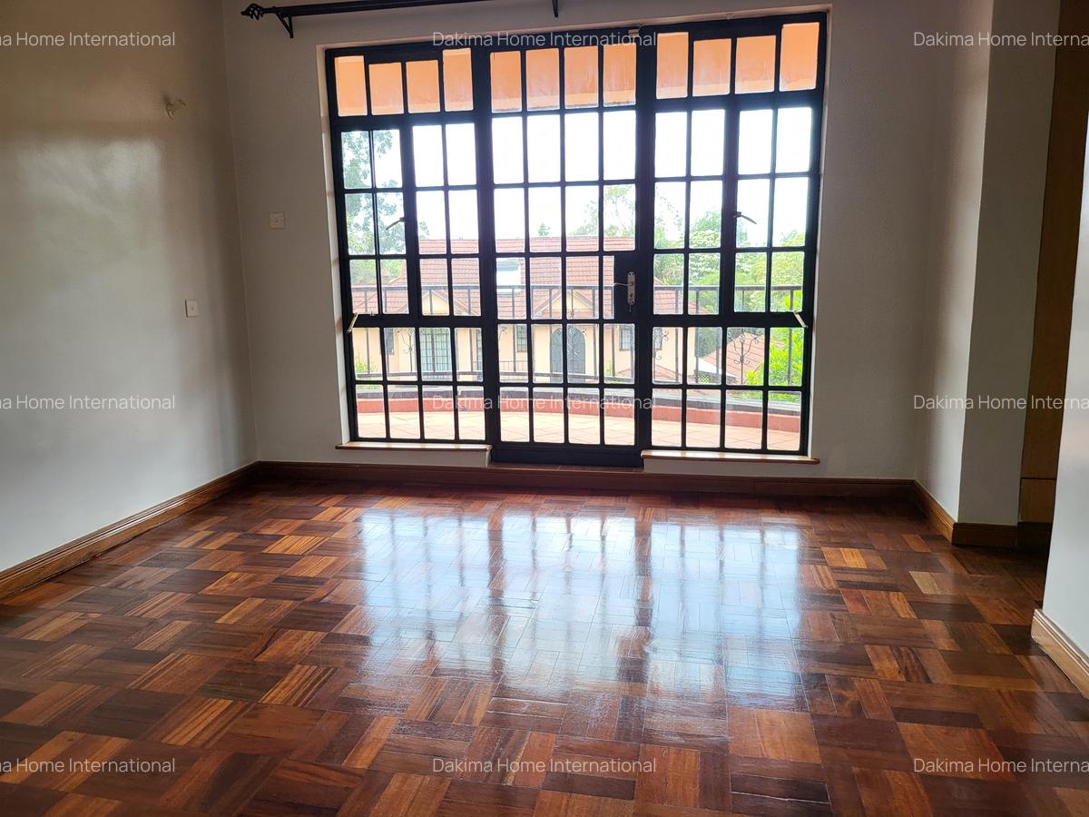 4 Bed Townhouse with En Suite in Runda - 16