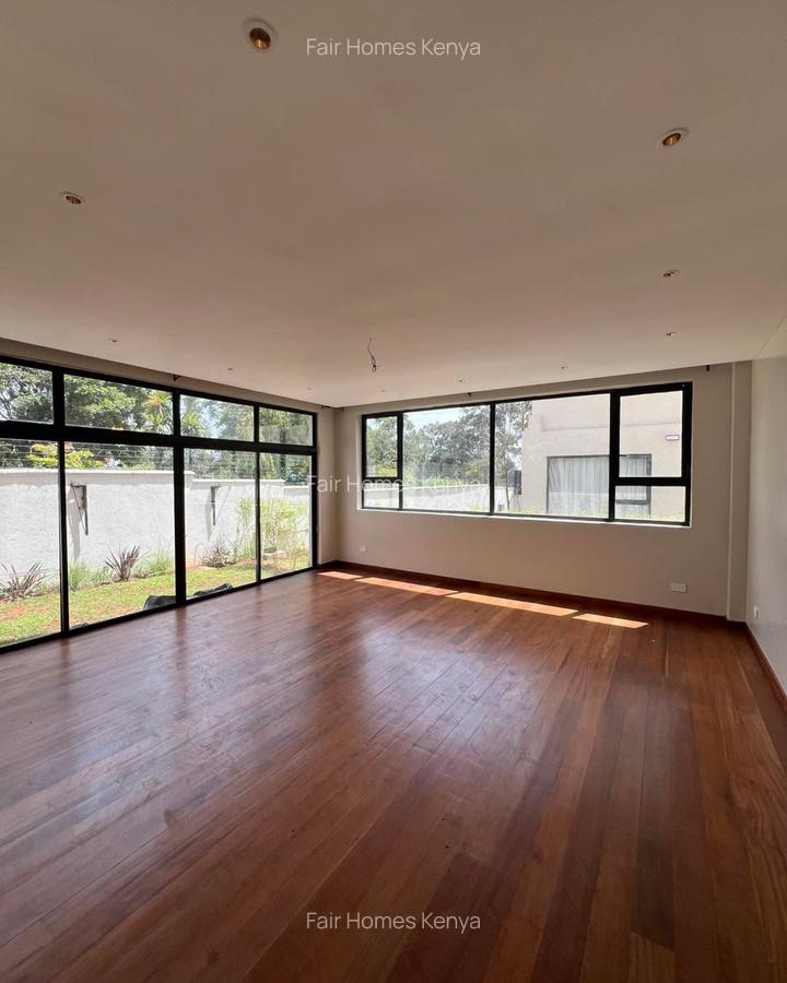 5 Bed Townhouse with En Suite at Manyani East - 2