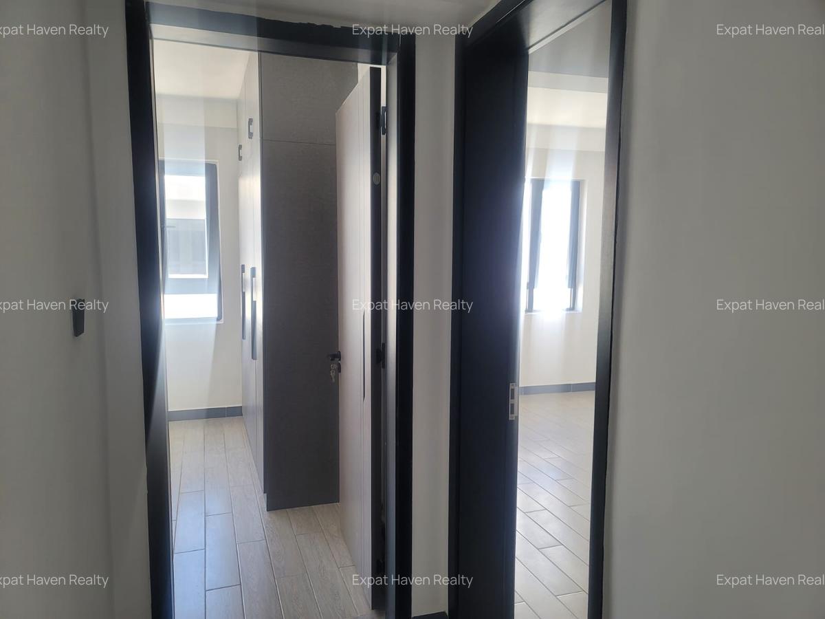 Serviced 4 Bed Apartment with En Suite at Valley Arcade - 6