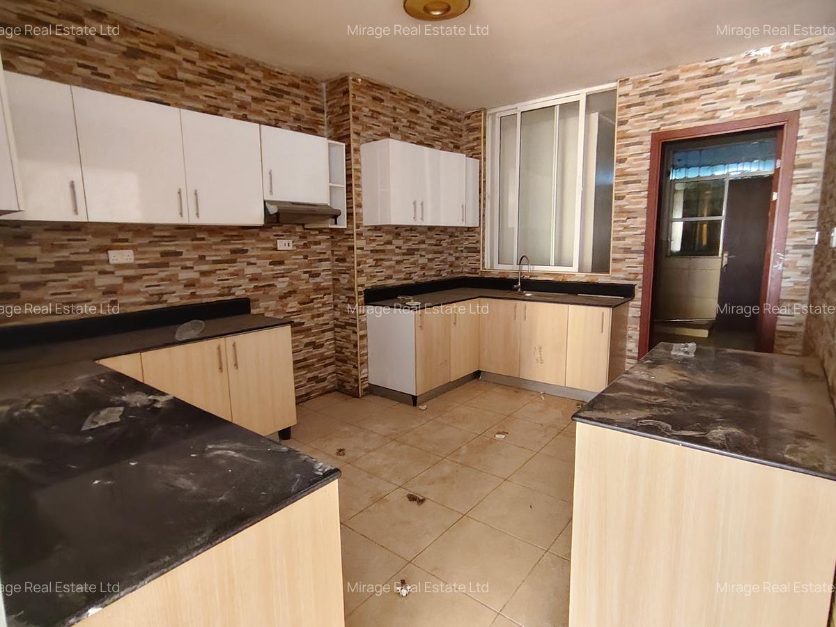 4 Bed Apartment with Gym in Parklands - 18