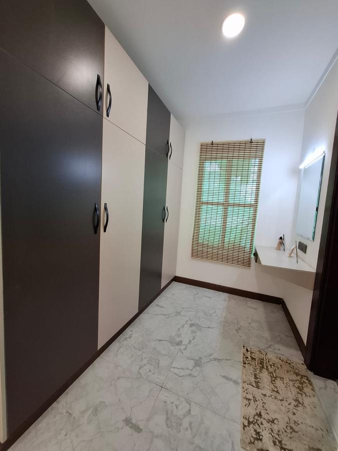 Serviced 3 Bed Apartment with En Suite in Kileleshwa - 15