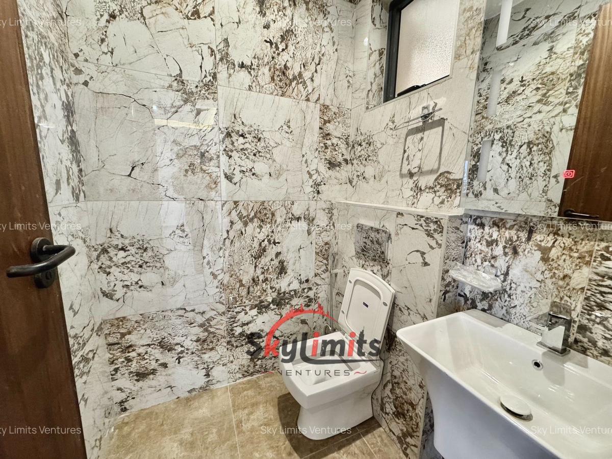 2 Bed Apartment with En Suite in Brookside - 7