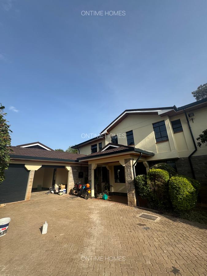 5 Bed House with En Suite at Runda - 1