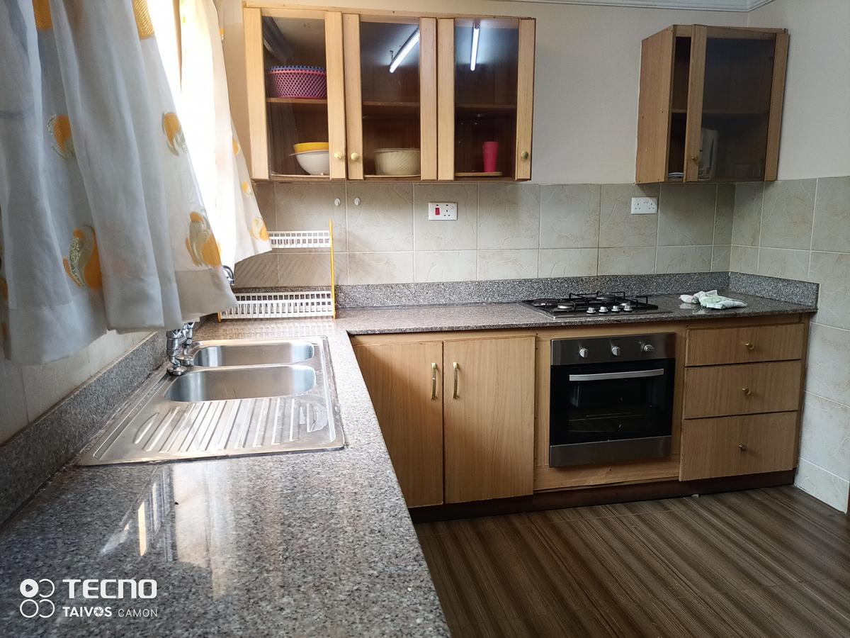 Furnished 3 Bed Apartment with En Suite at Rosslyn Lone Tree Estate Rd - 9