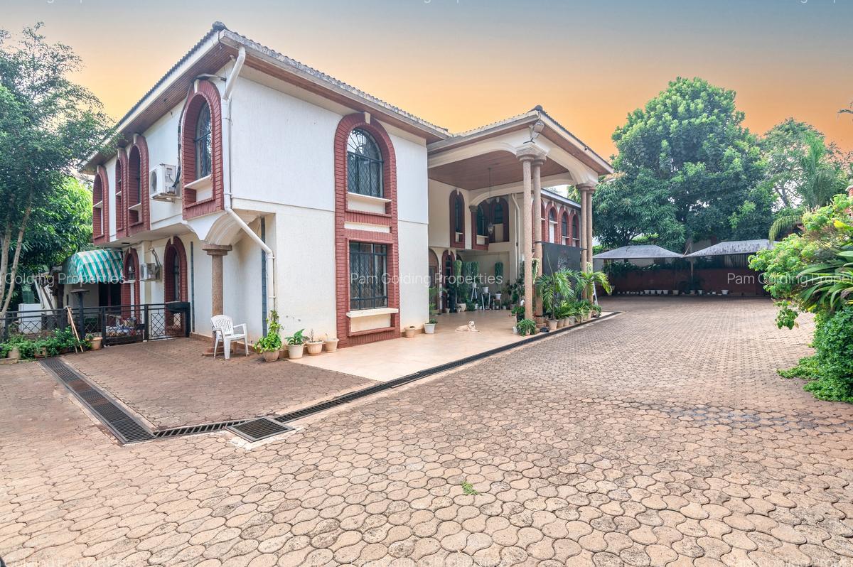 4 Bed House with Garden in Gigiri - 1