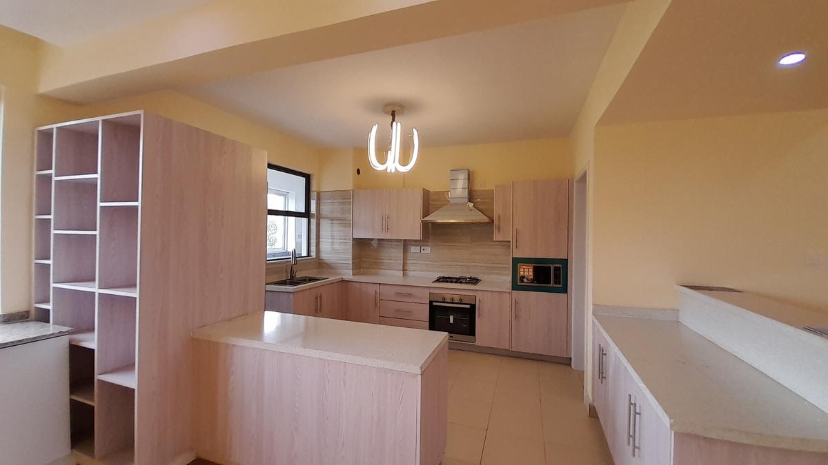 Furnished 3 Bed Apartment with En Suite at Brookside Drive - 13