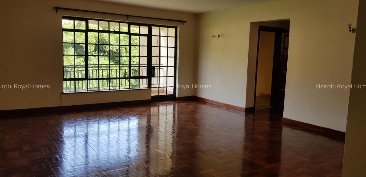 2 Bed Apartment with En Suite at Riveside Drive - 11