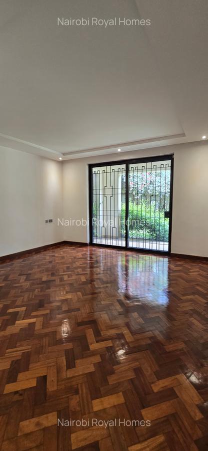 5 Bed Townhouse with En Suite at Lavington Green - 5