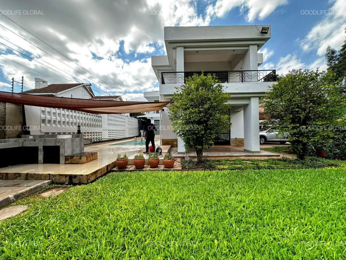 4 Bed House with En Suite at Runda - 1