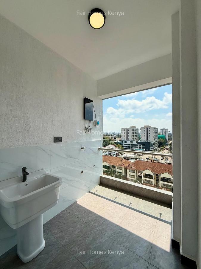 2 Bed Apartment with En Suite at Valley Arcade - 4