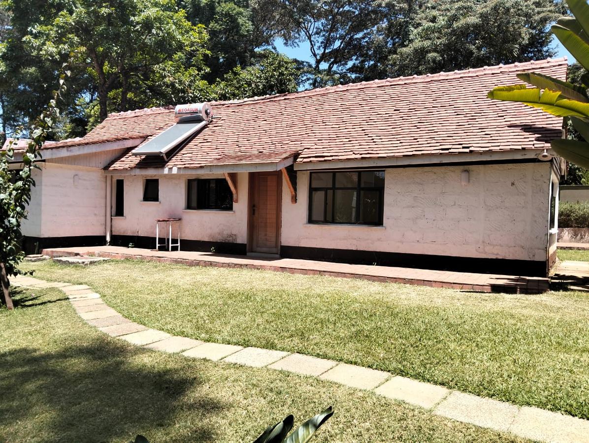 1 Bed House with En Suite at Karen - 7