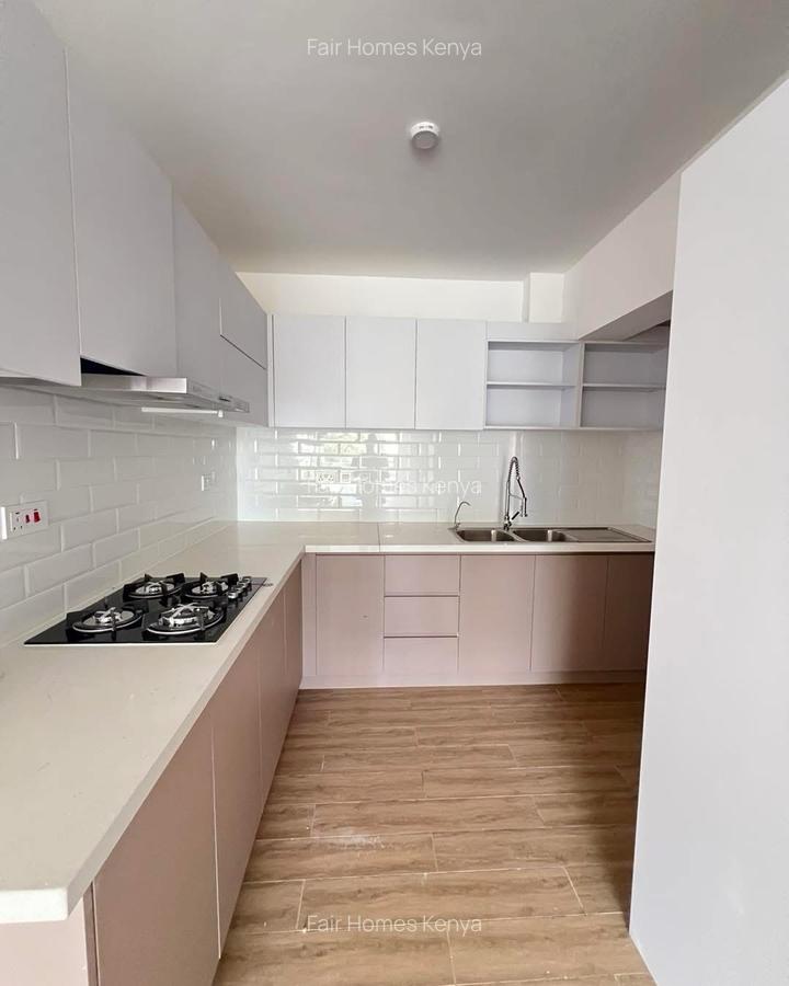 3 Bed Apartment with En Suite at Valley Arcade - 9