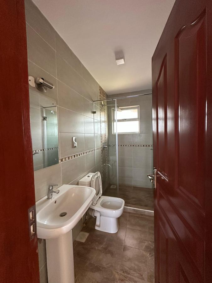 5 Bed Townhouse with En Suite at Owashika Road - 11