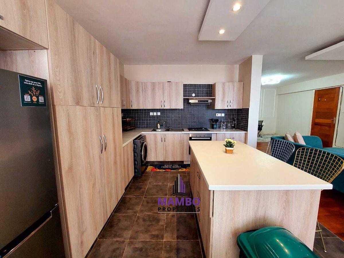Serviced 2 Bed Apartment with En Suite at Dennis Pritt - 4