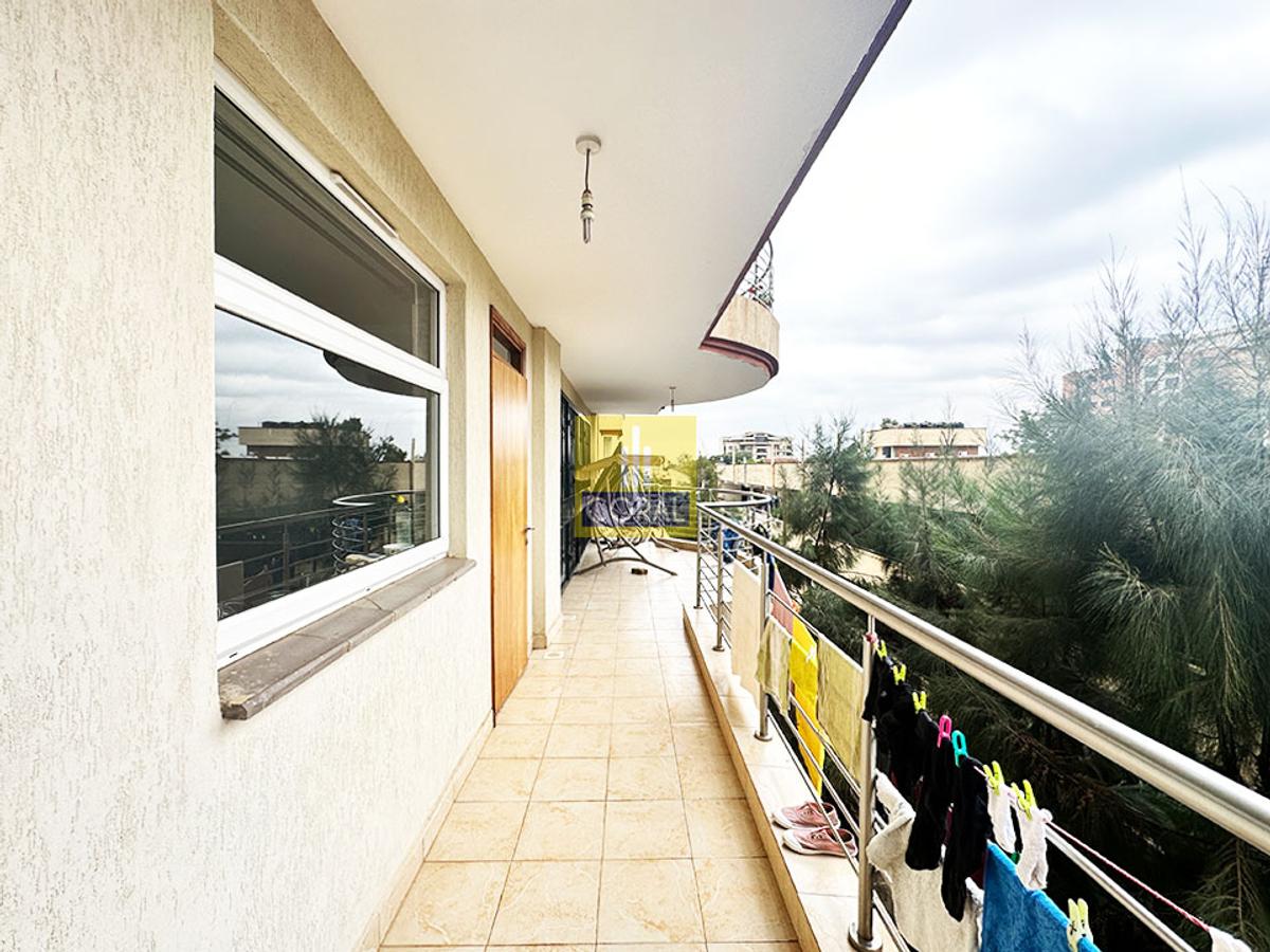 4 Bed Apartment in Parklands - 18