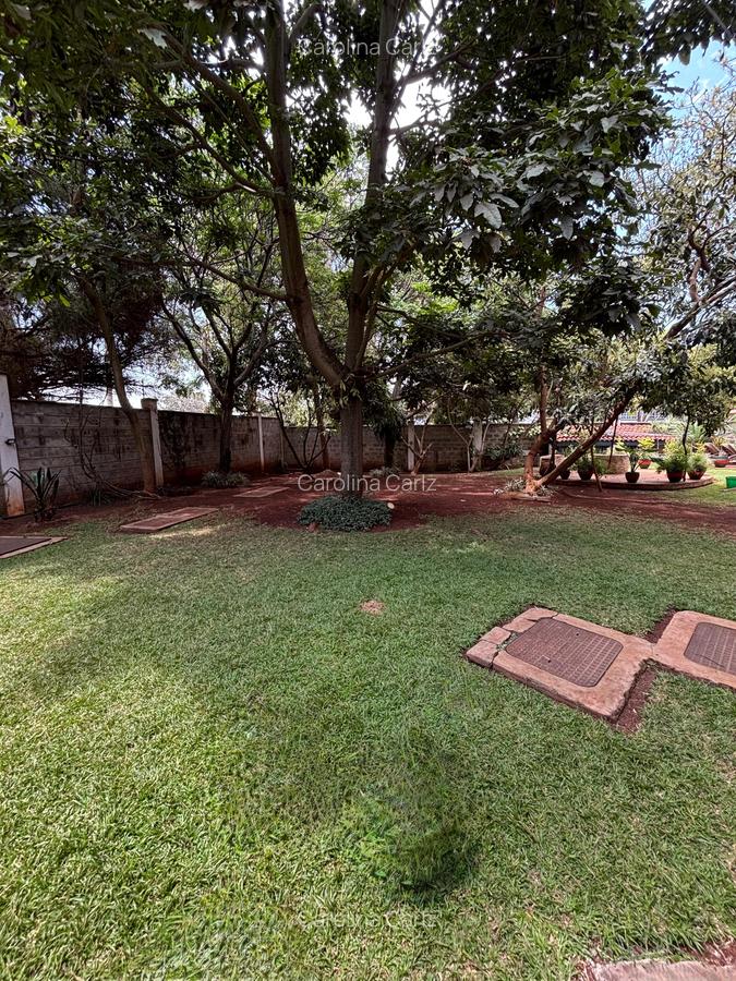 5 Bed House with En Suite in Runda - 18