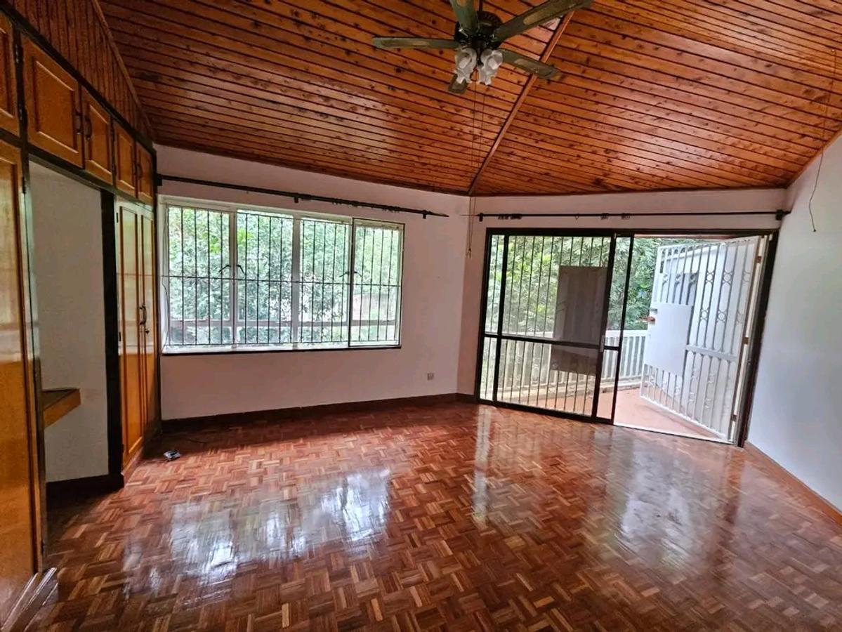 4 Bed House with En Suite in Gigiri - 3