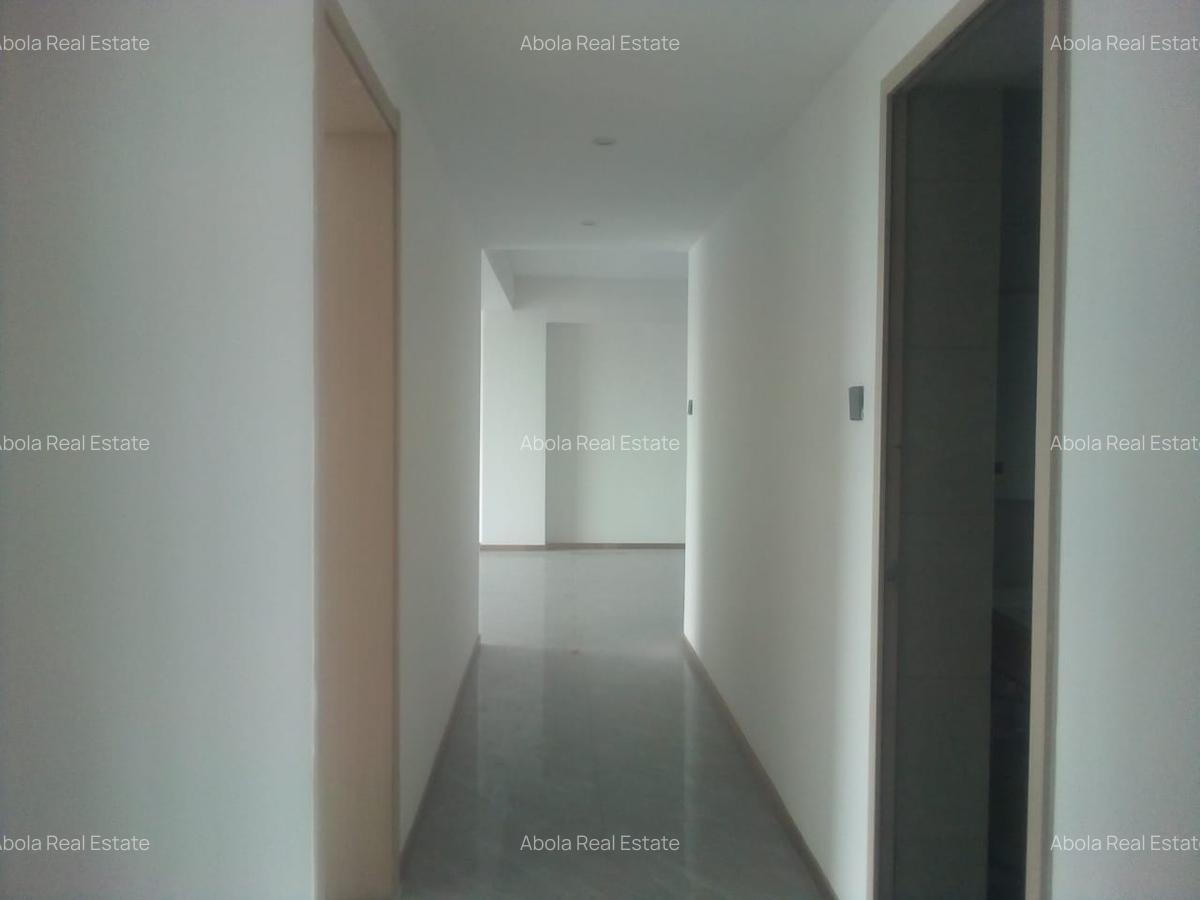 2 Bed Apartment with En Suite at Riverside Drive - 16