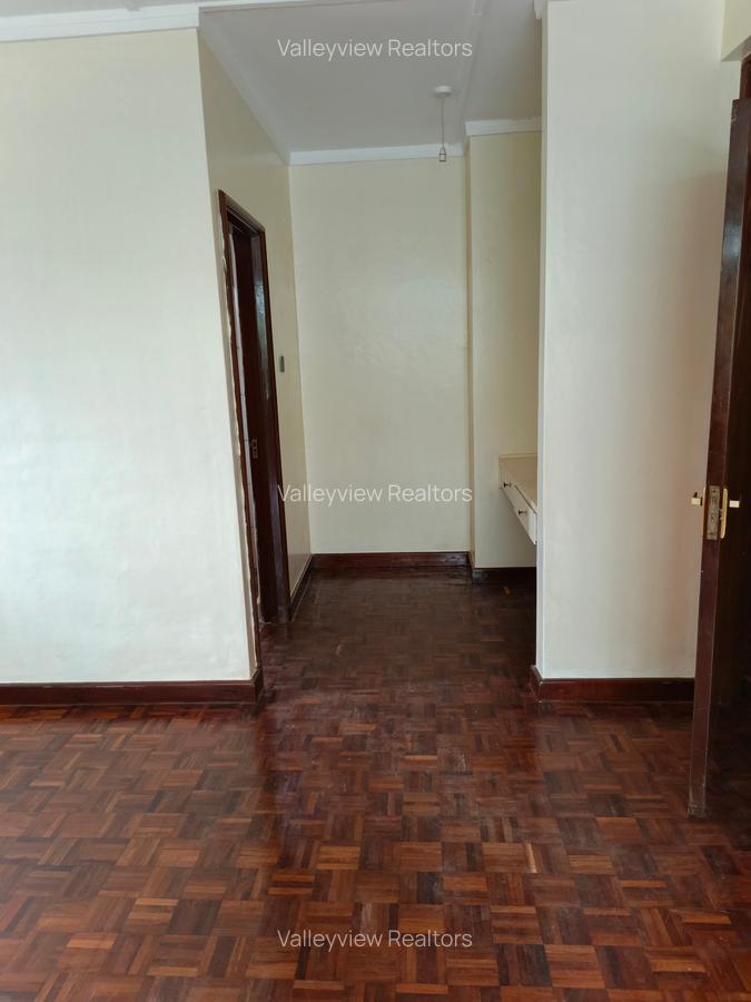 4 Bed Townhouse with En Suite at Kileleshwa - 17