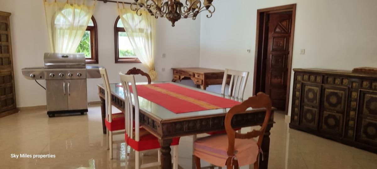 5 Bed House with En Suite at Diani - 18